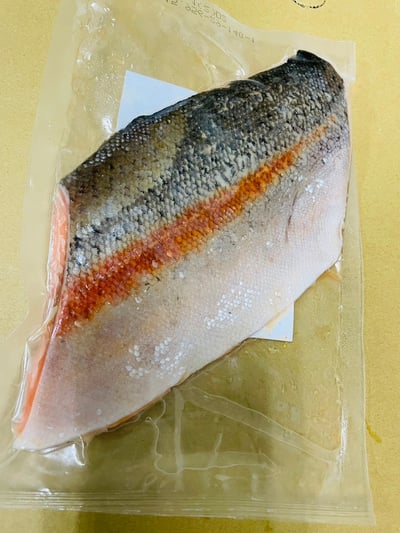 冷凍鮭魚菲力切塊8