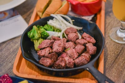 美福特選濕式熟成厚切牛肋排2