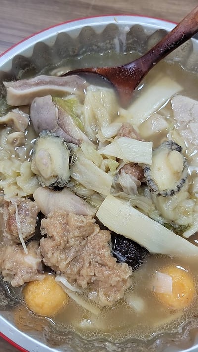 一品金湯鮑魚干貝佛跳牆11