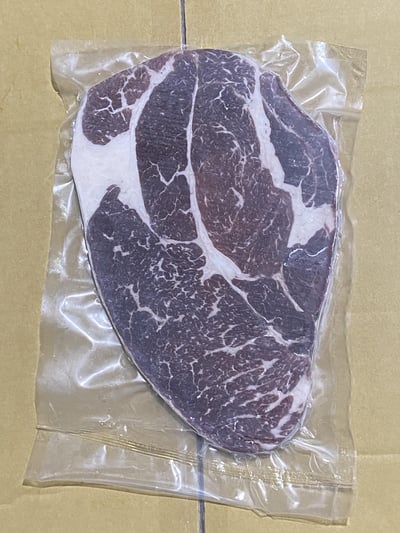極黑和牛熟成背肩12