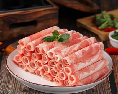 國產安心豬梅花火鍋肉片 300g6