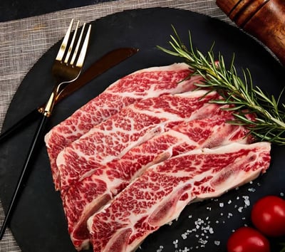 Double R 美福濕式熟成帶骨牛小排1