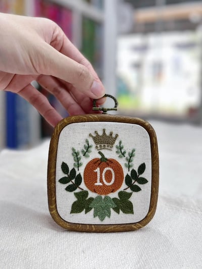 12個月份刺繡布9