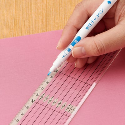 CLOVER【拼布定規尺（分色線條細幅15cm）】3