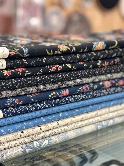 MODA【Elinore's Endeavor 1830-1910（黑色）】Betsy Chutchian10