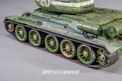 FOV 1/32 二戰蘇聯 T34/85 中戰車 第九坦克師塗裝版7