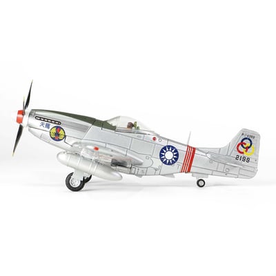 FOV 1/72 二戰國軍 P-51D野馬式戰鬥機/中華民國空軍第四大隊第21中隊 徐華江大隊長座機/天馬號4