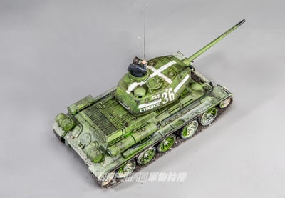 FOV 1/32 二戰蘇聯 T34/85中戰車 第七護衛坦克師塗裝版3