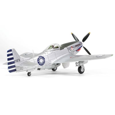 FOV 1/72 二戰國軍 P-51D野馬式戰鬥機/中華民國空軍第五大隊第17中隊 鄭松亭大隊長座機2