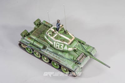 FOV 1/32 二戰蘇聯 T34/85 中戰車 第九坦克師塗裝版4