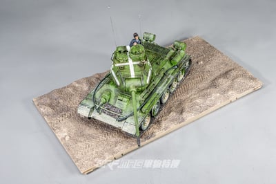 FOV 1/32 二戰蘇聯 T34/85中戰車 第七護衛坦克師塗裝版15