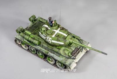 FOV 1/32 二戰蘇聯 T34/85中戰車 第七護衛坦克師塗裝版4