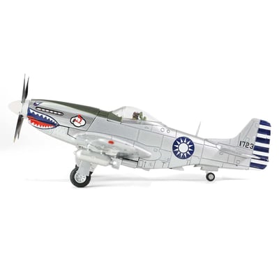 FOV 1/72 二戰國軍 P-51D野馬式戰鬥機/中華民國空軍第五大隊第17中隊 鄭松亭大隊長座機6