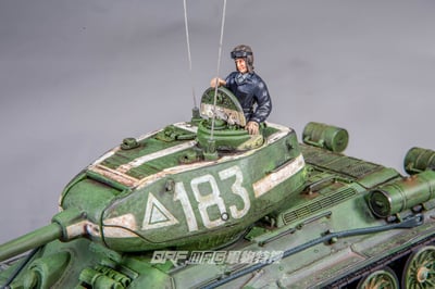 FOV 1/32 二戰蘇聯 T34/85 中戰車 第九坦克師塗裝版5