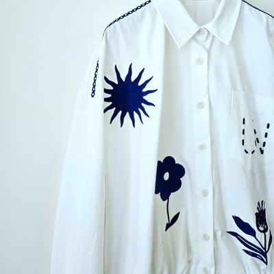刺繡小花開釦襯衫2