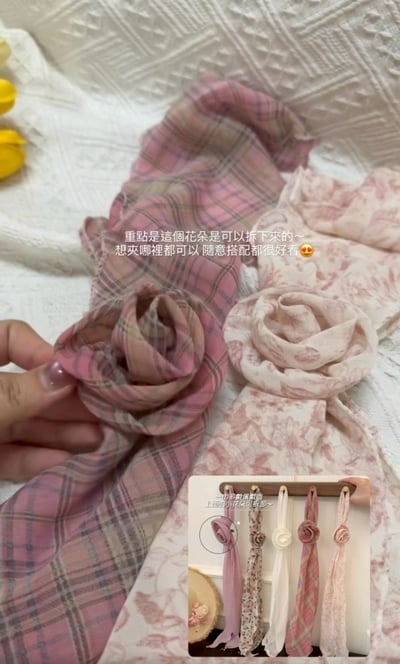 『買一送一』可拆式立體花朵多功能長條絲巾18