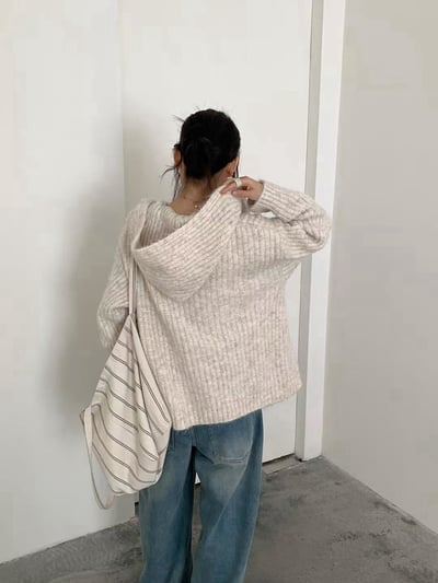 口袋拉鍊連帽毛衣外套7