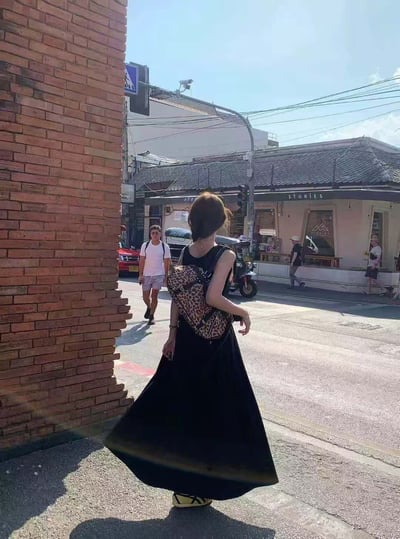 附腰帶拼接背心洋裝4