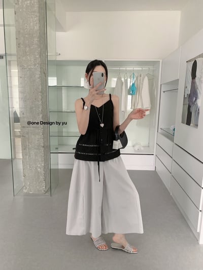 摟空洞洞V領吊帶10