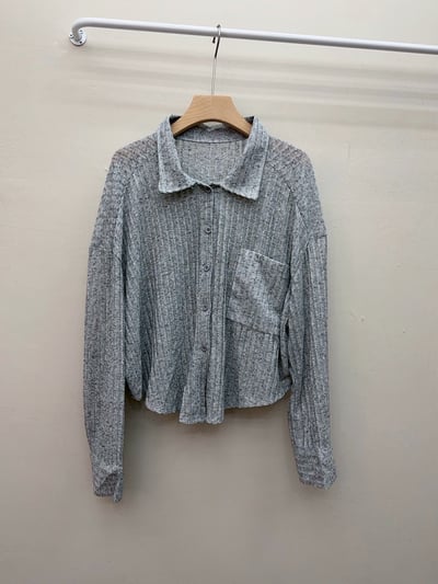 坑紋單口袋短版襯衫罩衫8
