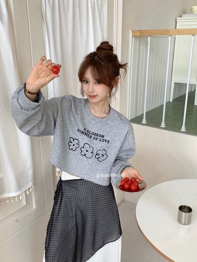澎袖小花短版tee上衣5