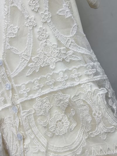 短袖T恤＋V領立體刺繡背心套裝15