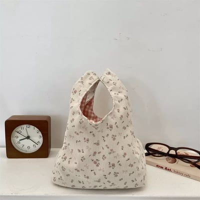 『買一送一』燈芯絨復古可愛手提包9