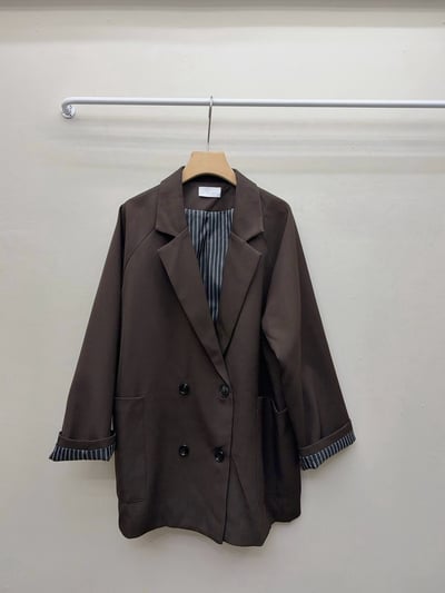 條紋拼接雙排扣西裝外套12