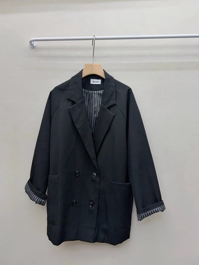 條紋拼接雙排扣西裝外套13