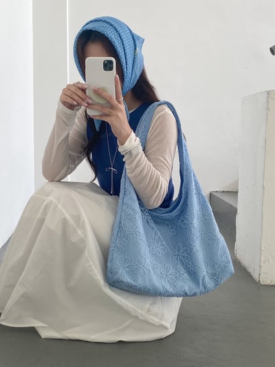 大花刺繡肩背包6