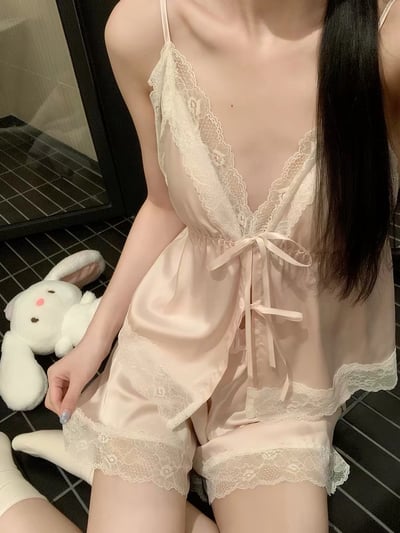 蕾絲蝴蝶結冰絲緞面吊帶胸墊短褲睡衣居家兩件套2