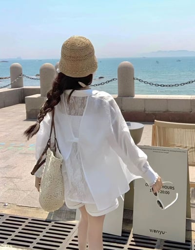 精緻後背小花造型防曬襯衫1