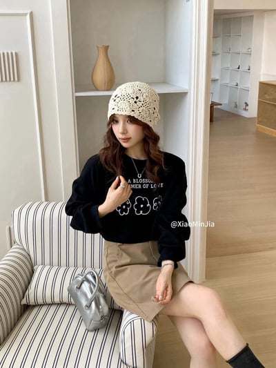 澎袖小花短版tee上衣3