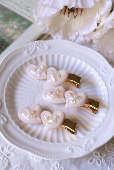 《珍珠雙心髮夾》1