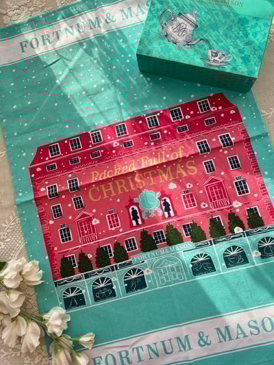 F&M Piccadilly店耶誕限量手提袋/茶巾5