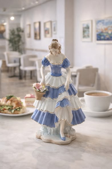 蛋糕裙仕女瓷偶2