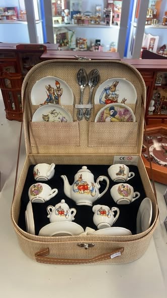 德國Reutter Porzellan-彼得兔迷你野餐茶具組1