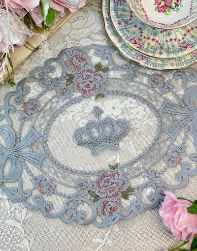 皇冠刺繡蕾絲桌墊4
