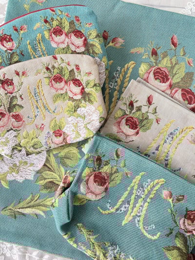 歐洲ADL刺繡大化妝包/收納包-瑪麗安東尼6