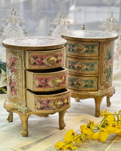 義大利佛羅倫斯手繪圓型高腳珠寶盒8