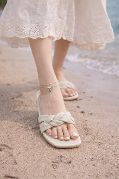 時尚皮革扭結涼鞋/拖鞋4