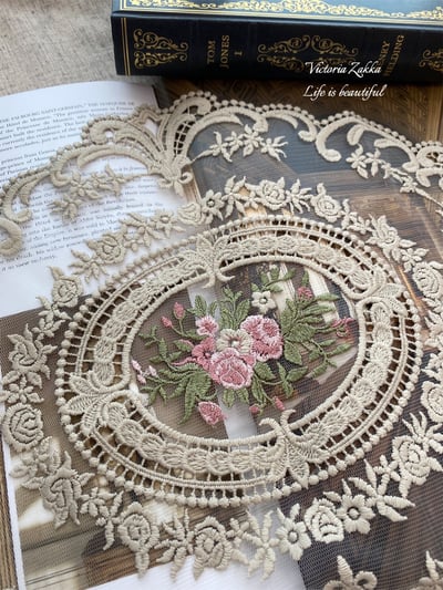 玫瑰刺繡蕾絲桌墊11