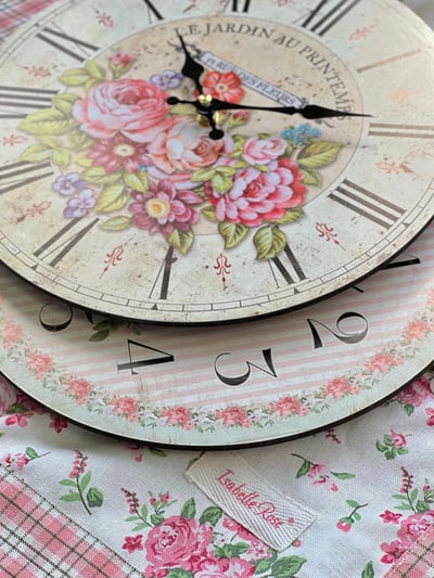 Isabelle Rose系列-木質玫瑰掛鐘4