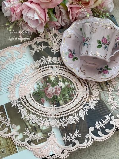 玫瑰刺繡蕾絲桌墊1