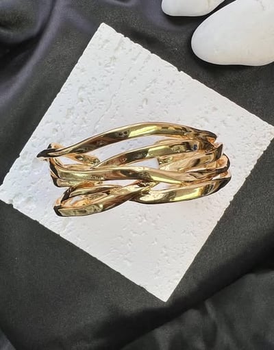 C&J金色鏤空手環3