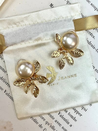 C&J 夾式大珍珠葉片耳環1