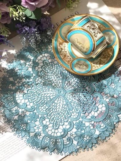 花卉蕾絲桌墊3