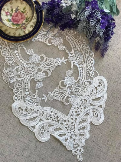 宮廷花卉純白桌旗4