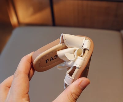 蝴蝶結簍空愛心涼拖鞋6