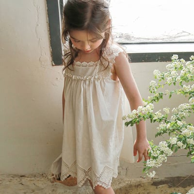 氣質雕花蕾絲背心洋裝9